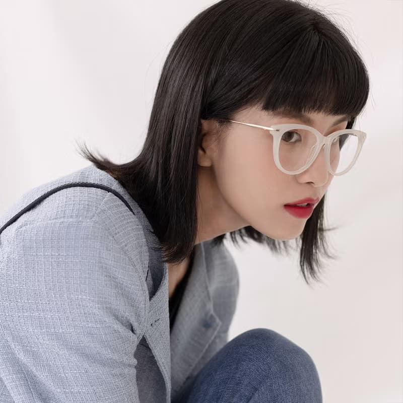 純白貓眼鏡框 × FROMEYES 高折射濾藍光眼鏡