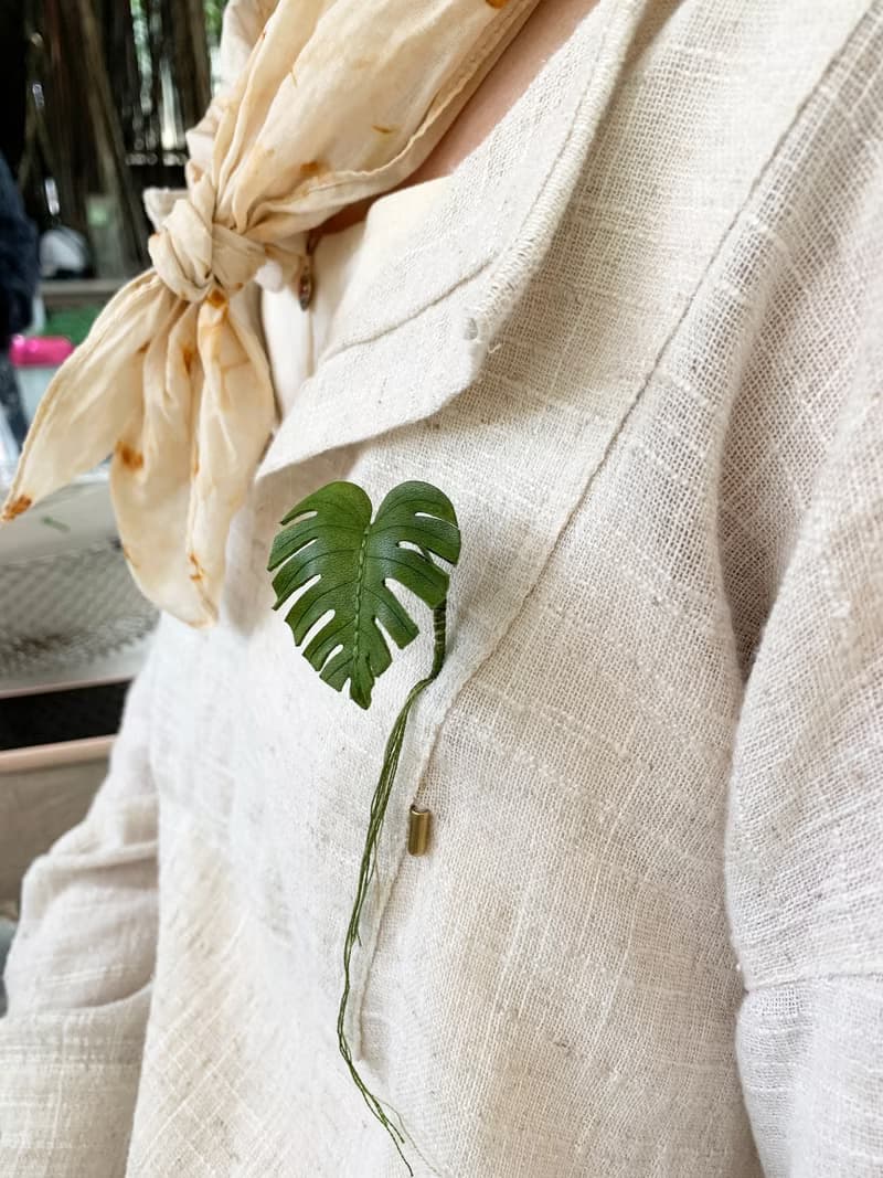 龜背芋胸針 植物仿生革飾