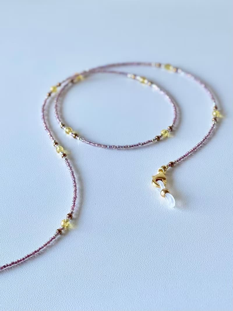 Dusty Pink  シトリンとグラスビーズのマスクストラップ　ネックレス　グラスコード