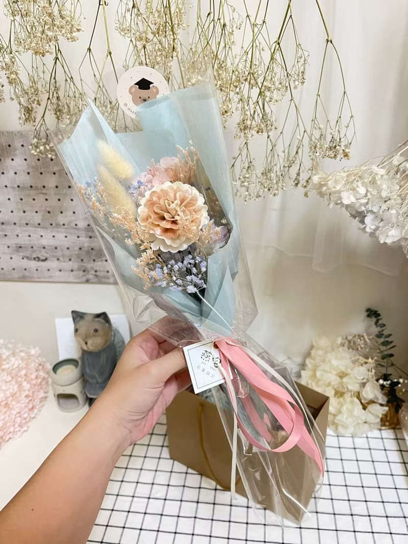【畢業季】小款畢業花束/謝師花束/贈精緻小卡+花禮提袋