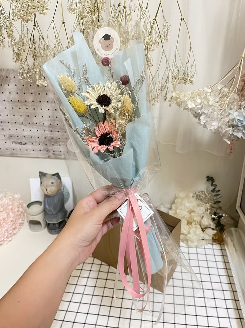 【畢業季】小款畢業花束/謝師花束/贈精緻小卡+花禮提袋