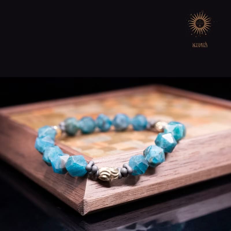 【海洋印記/Ocean Imprint】藍磷灰石角珠手鍊 | 天然石 水晶手鍊