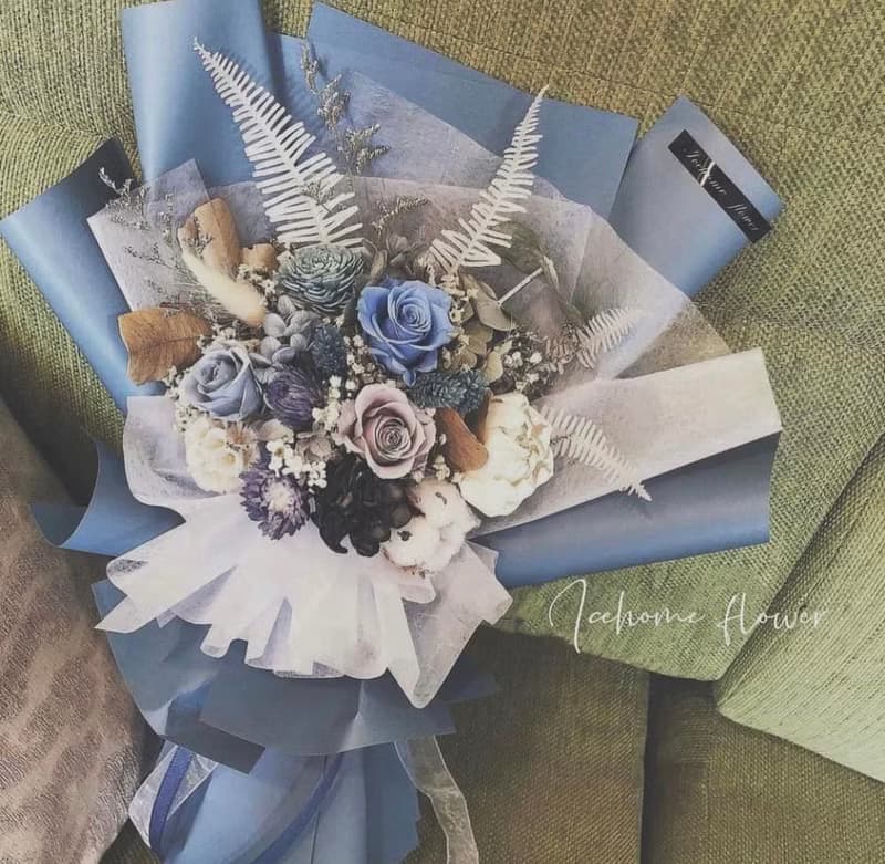 永生花束 乾燥花束 永生花 索拉花 畢業花束 情人節花束 生日花束