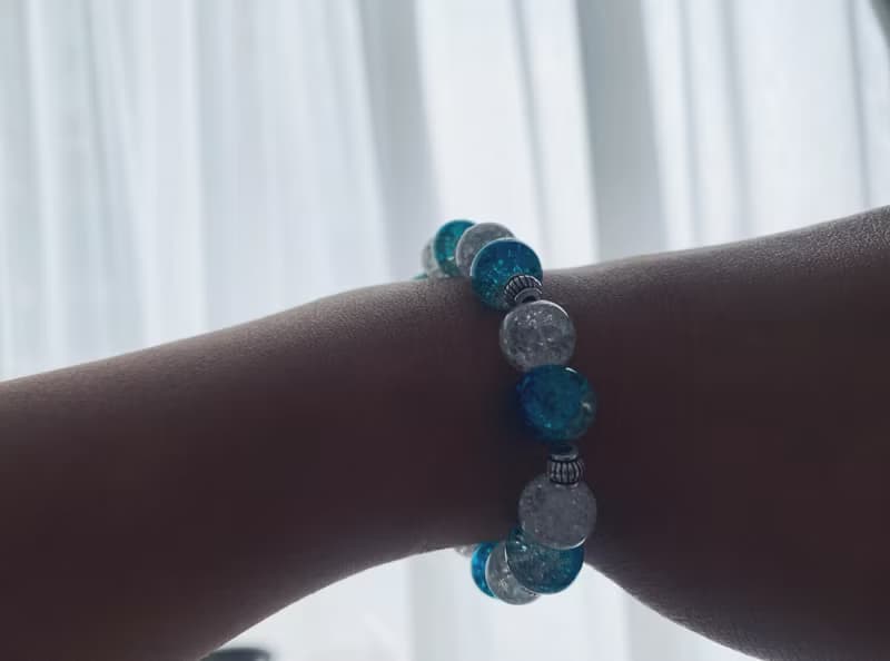 【深海系列】 藍白色裂紋珠手鍊