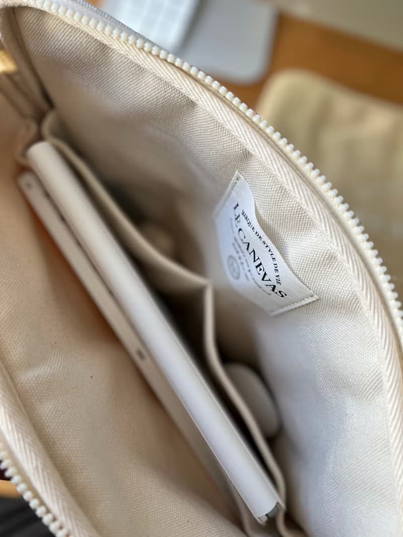 韓國 The Ally | BERRY DIGITAL 13' POUCH | 米白/黃色 | 電腦袋