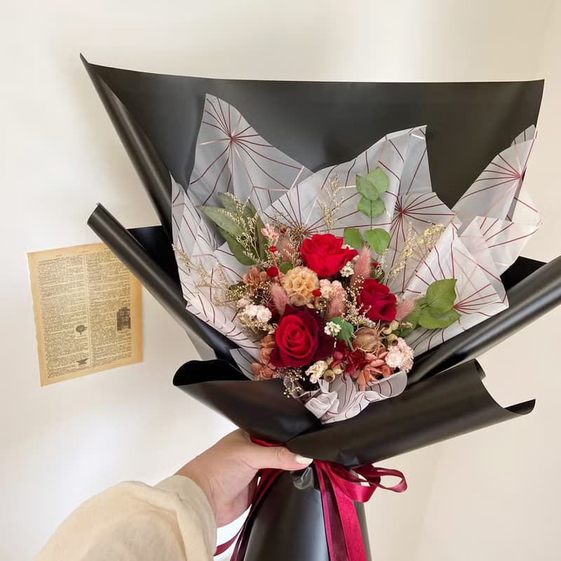 高雅紅玫瑰花束 不凋花 永生花 乾燥花 情人節花束 求婚花束 花禮