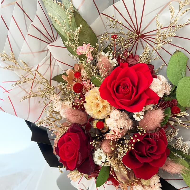 高雅紅玫瑰花束 不凋花 永生花 乾燥花 情人節花束 求婚花束 花禮