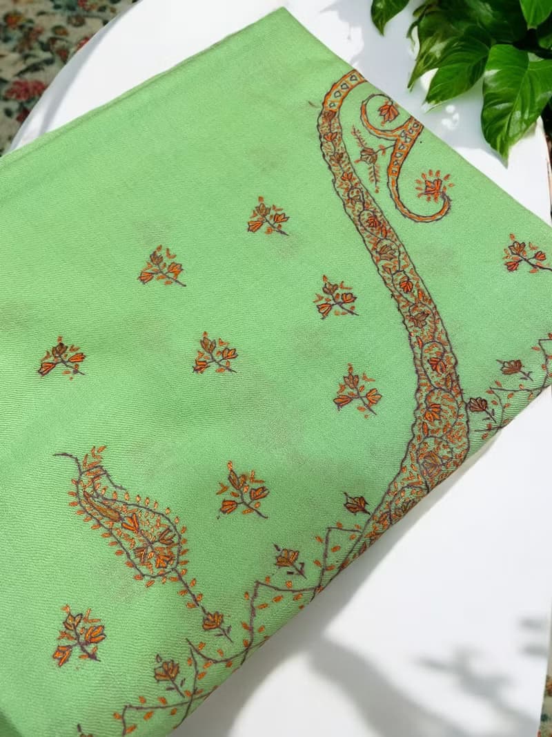 【秋季必備】喀什米爾手繡羊絨披肩 - 萊姆綠佐橘色半繡