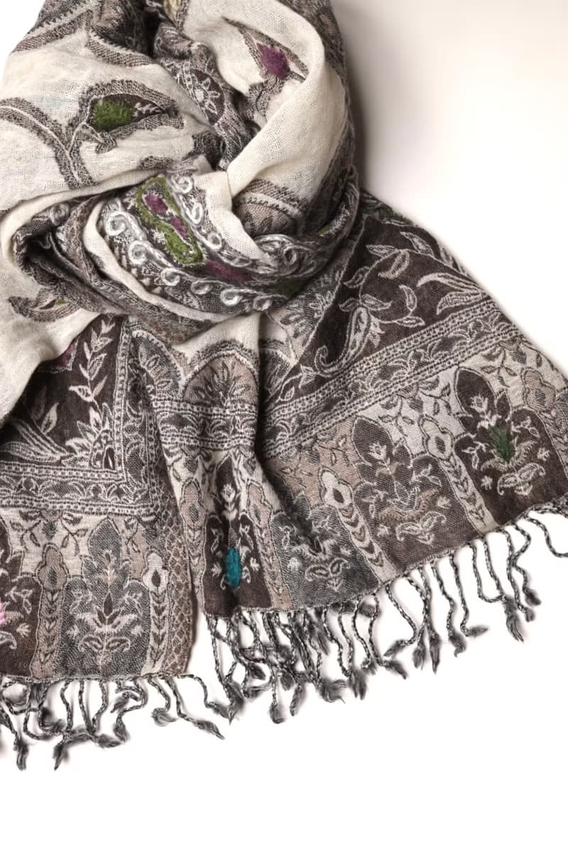 【畢業禮物】喀什米爾水煮羊毛手工刺繡圍巾披肩灰白色彩虹線薄