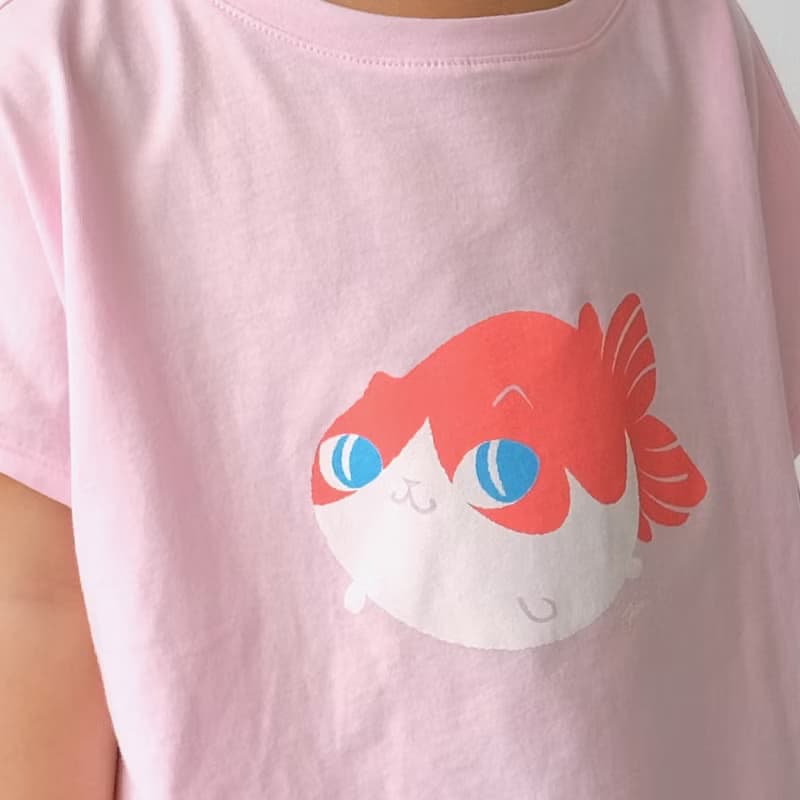 Kids Tisha金魚喵/兒童純棉Tshirt 落肩款/粉-中性版 兒童節