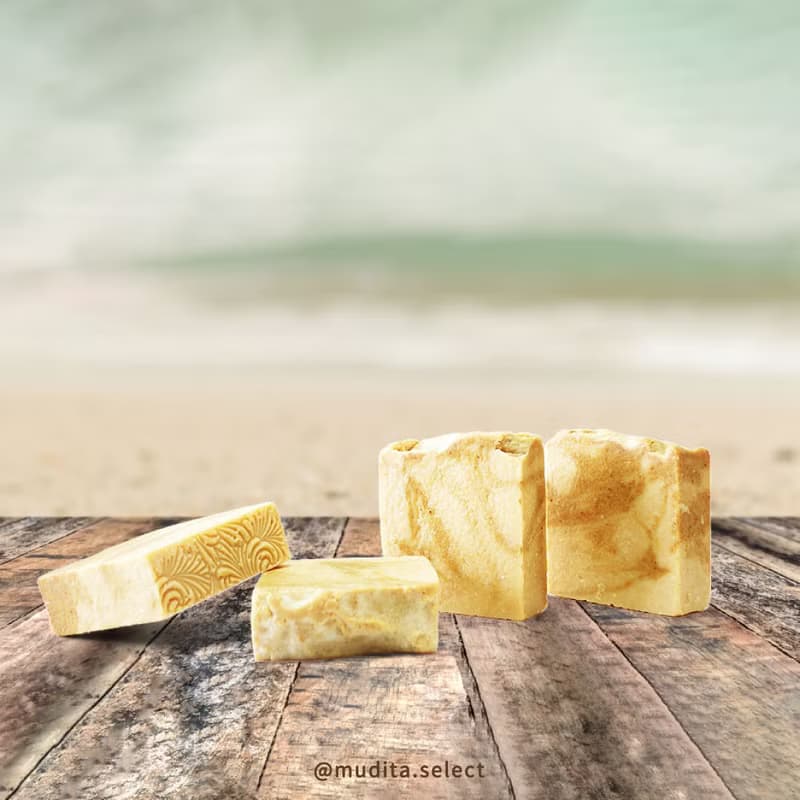 漫步金沙手工皂 100g –融合駱駝奶及薑黃天然護膚精華的手工皂