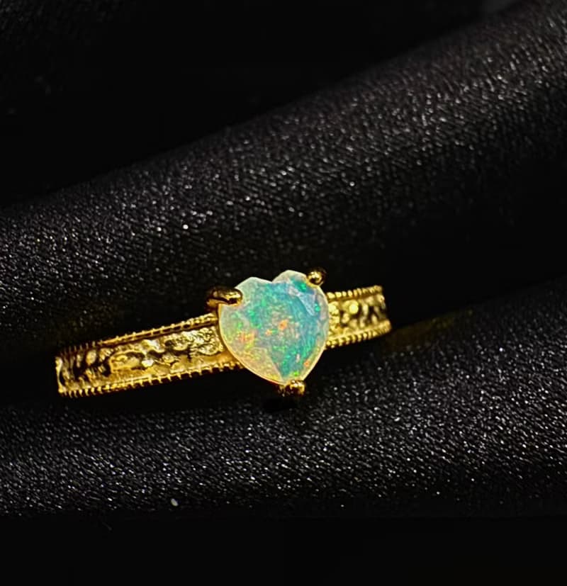 致愛。愛心 歐泊 戒指 925銀 opal s925 silver 925銀 純銀 戒指