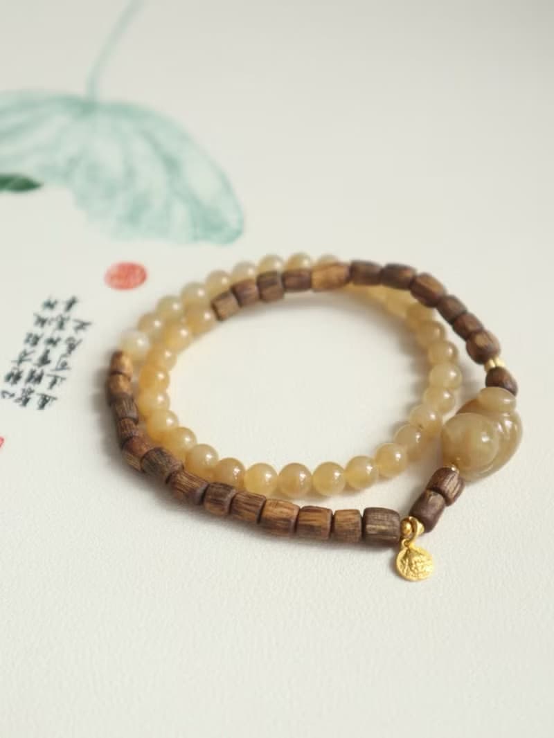 天然糖料貓咪和田玉手鏈搭配沉香木多圈手鏈可愛小貓手鏈文玩禮物