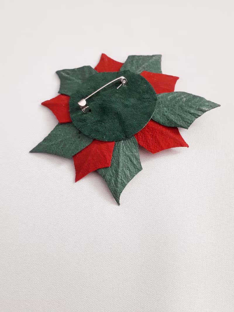 皮革胸針 Red leather brooch poinsettia for her Leather women's jewelry