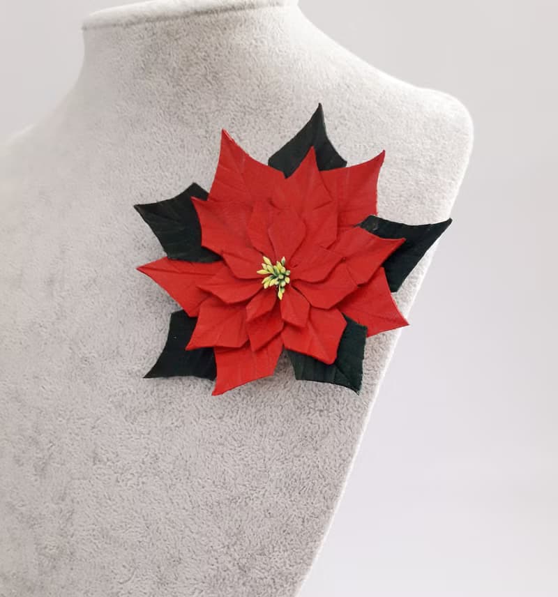皮革胸針 Red leather brooch poinsettia for her Leather women's jewelry