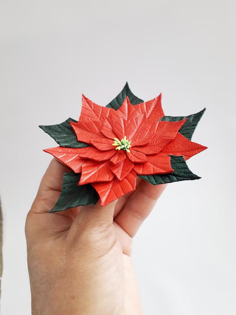 皮革胸針 Red leather brooch poinsettia for her Leather women's jewelry