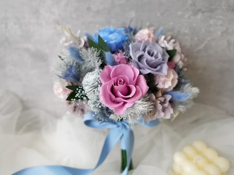 自然型手綁不凋捧花【蔚藍紫粉】永生花/拍婚紗/登記結婚花束