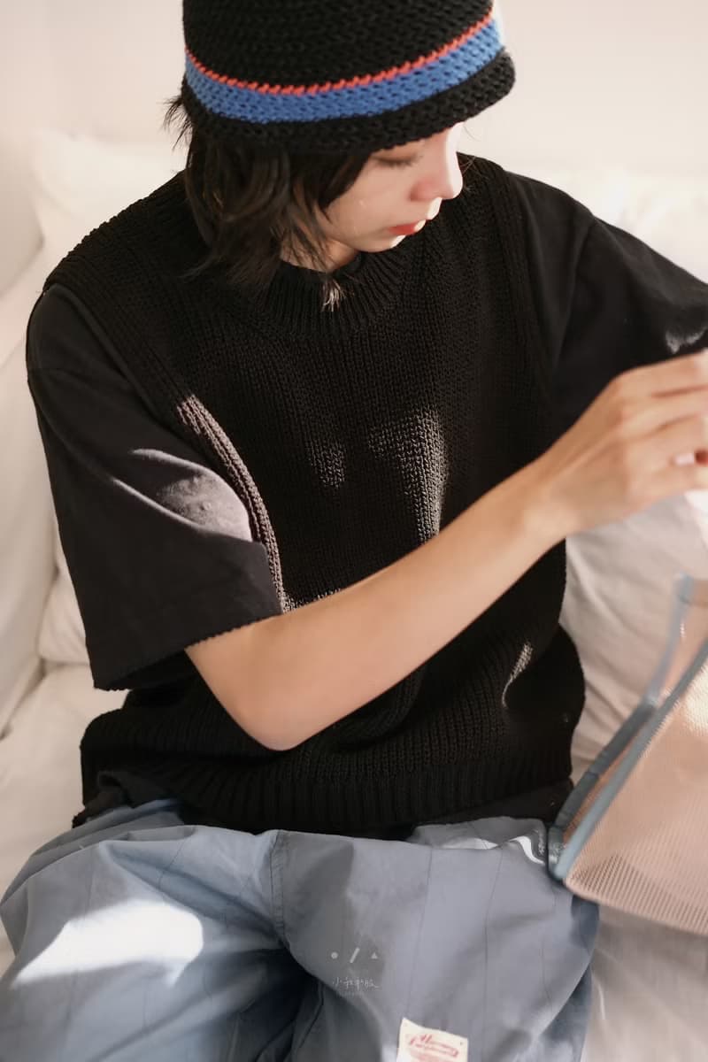 花邊新聞天竺棉小版TEE - 2色 - 花邊黑