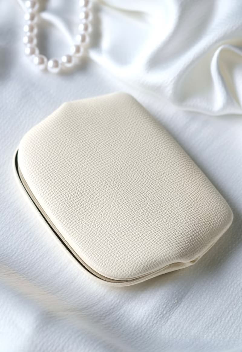 薄型天溝六卡夾【象牙白_德國Weinheimer Leder掌紋革】