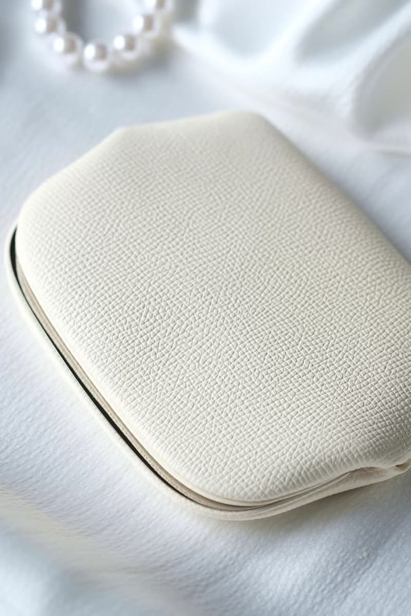 薄型天溝六卡夾【象牙白_德國Weinheimer Leder掌紋革】