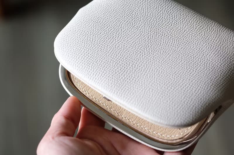 薄型天溝六卡夾【象牙白_德國Weinheimer Leder掌紋革】