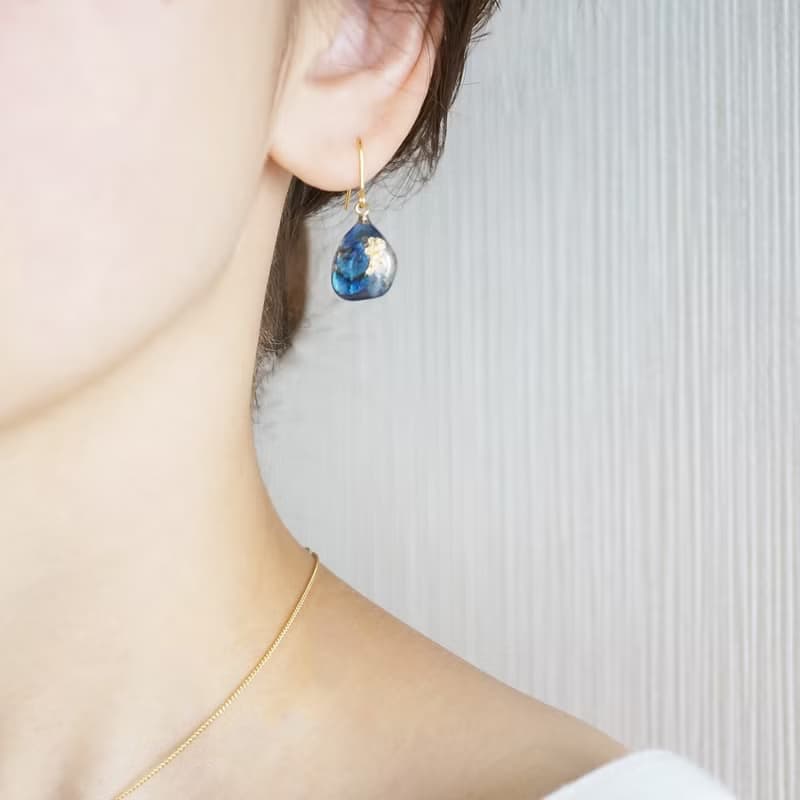 海色のガラスアートjewelryピアスorイヤリング