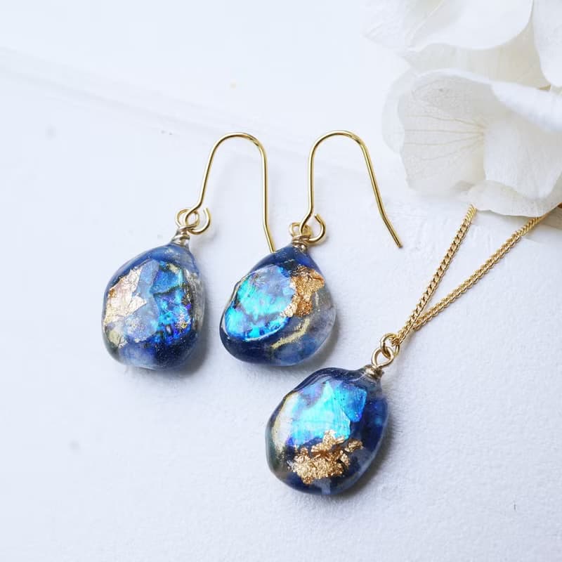海色のガラスアートjewelryピアスorイヤリング