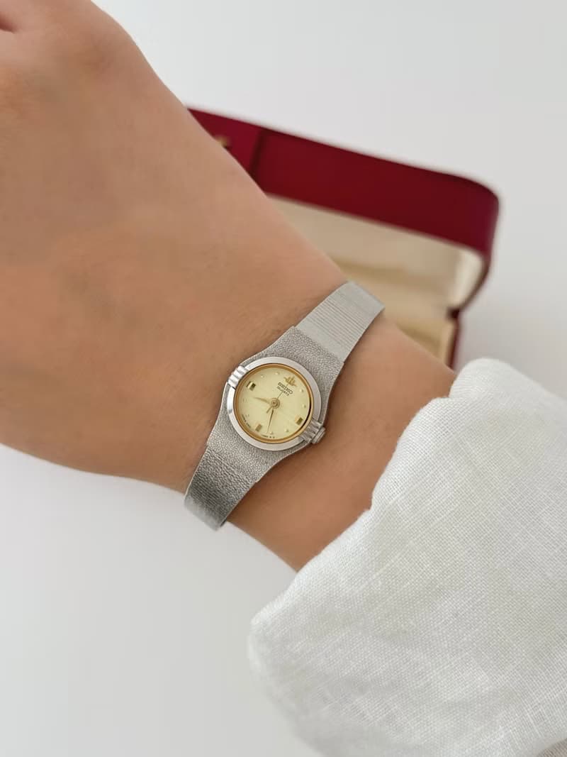 Vintage Seiko Silver Tone Bracelet Watch