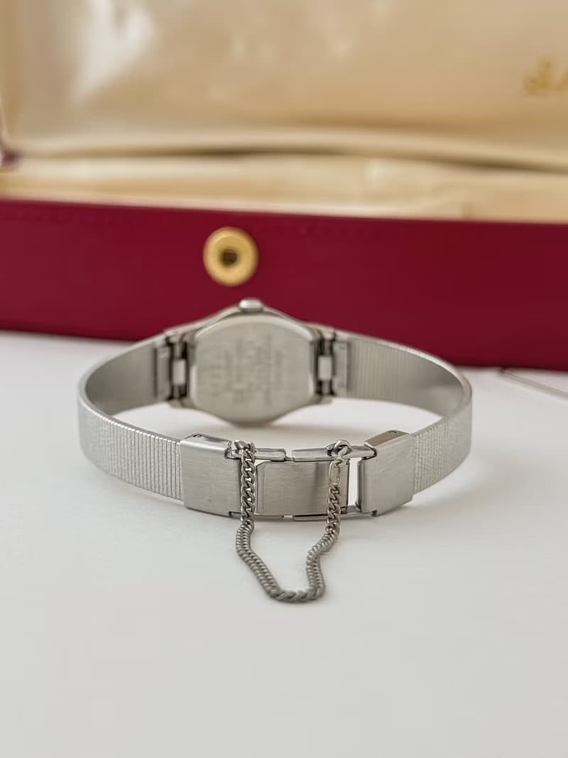 Vintage Seiko Silver Tone Bracelet Watch