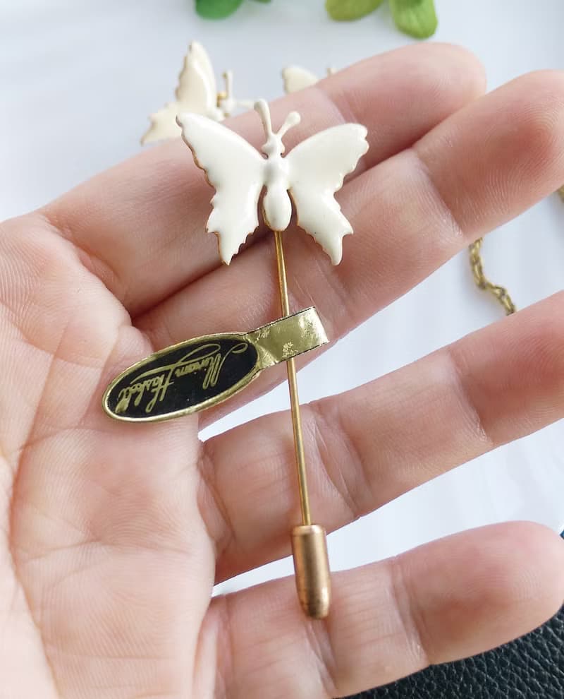 【西洋古董飾品】MIRIAM HASKELL 白琺瑯蝴蝶 棒針 針式耳環 項鍊