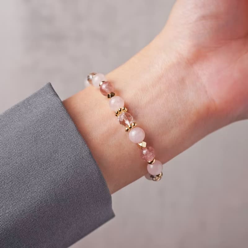 春舞芭蕾 // 草莓晶粉晶白水晶 手鍊 // 桃花 人緣 貴人運