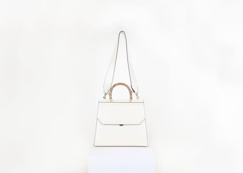 Fir Bag 素皮革木柄手提包 斜背包 側背包 米白色