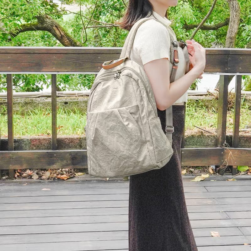 (淺杏色)輕盈紙感甜美系休閒旅行後背包(大款)33571