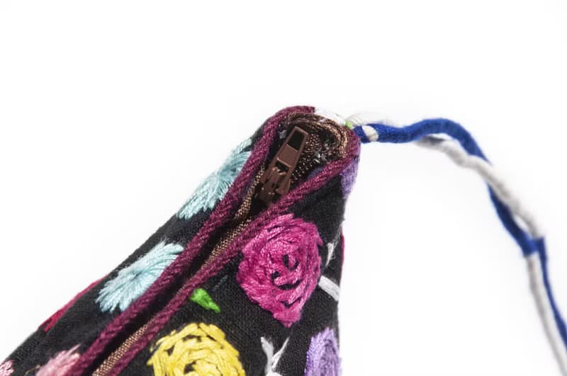 手縫純棉布側背包/刺繡斜背包/刺繡肩背包/indigo手縫藍染包-幾何