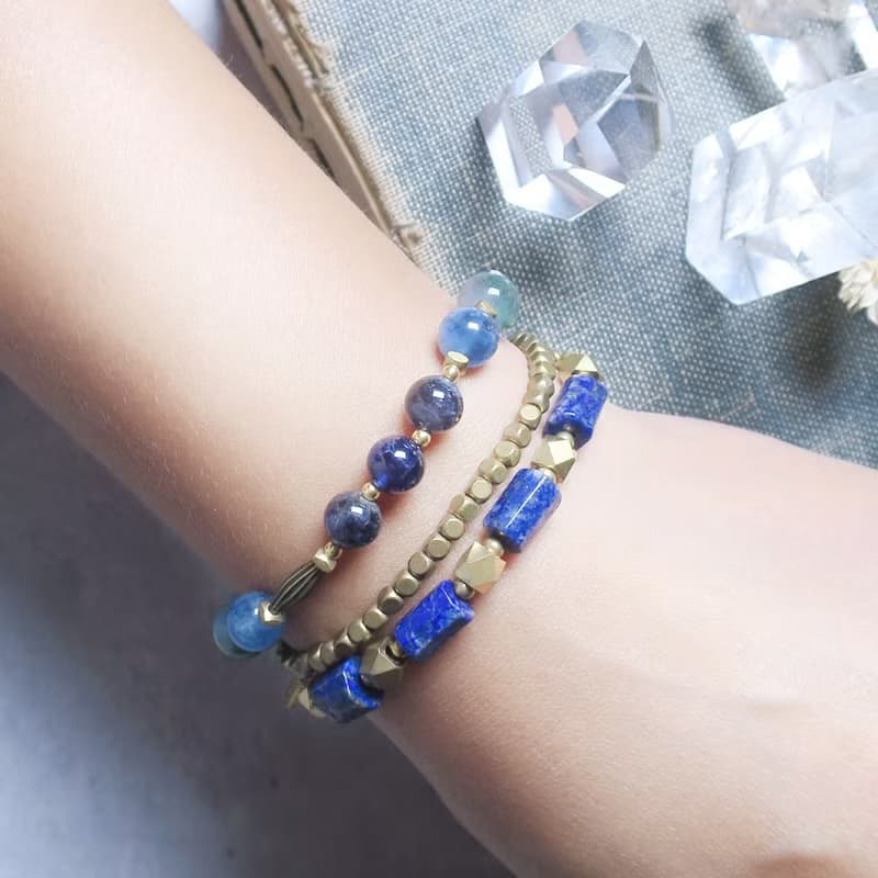 VIIART。四大元素-水元素。訂製款堇青石海藍寶和田玉黃銅手環