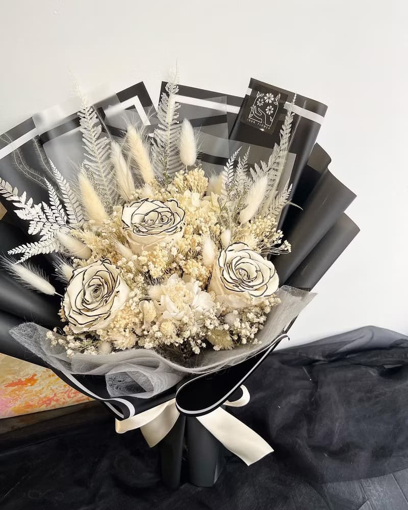 伊登花室 3朵香奈兒永生玫瑰 繡球花 乾燥花束