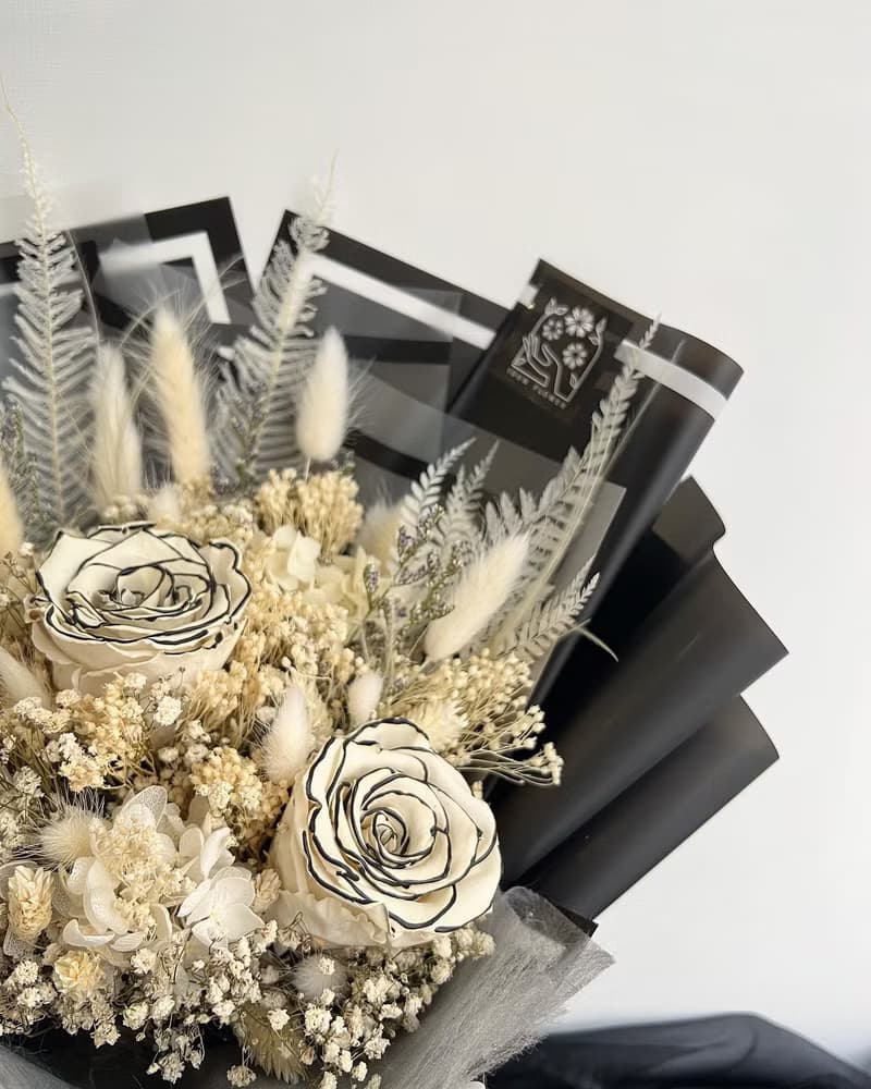伊登花室 3朵香奈兒永生玫瑰 繡球花 乾燥花束