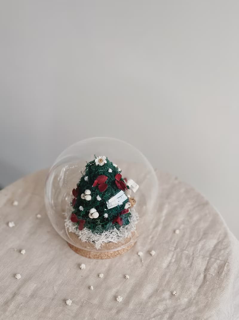 【永生玫瑰花玻璃球】• 情人節禮物/生日禮物/永生花/永生玫瑰花