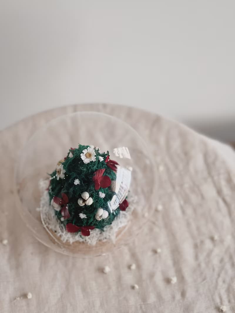 【永生玫瑰花玻璃球】• 情人節禮物/生日禮物/永生花/永生玫瑰花