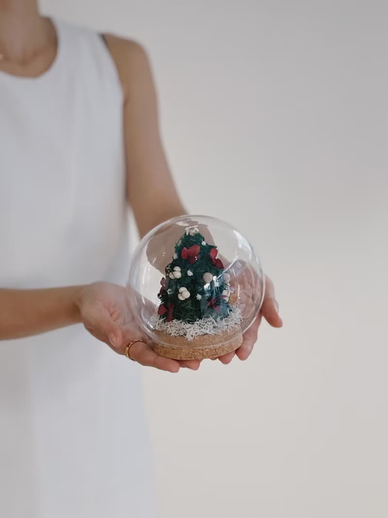 【永生玫瑰花玻璃球】• 情人節禮物/生日禮物/永生花/永生玫瑰花