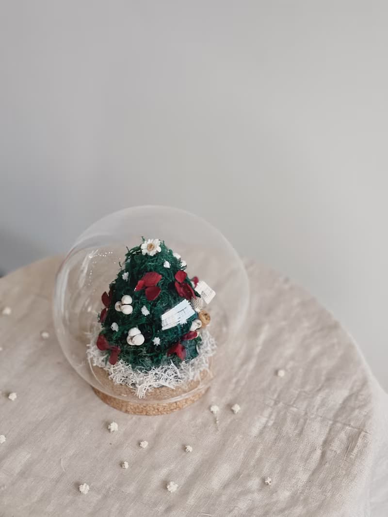 【永生玫瑰花玻璃球】• 情人節禮物/生日禮物/永生花/永生玫瑰花