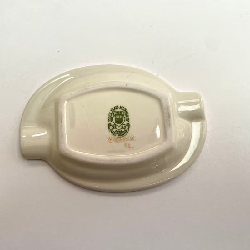 復古花瓶和兩個瓷器煙灰缸 來自匈牙利的ZSOLNAY 1950年代