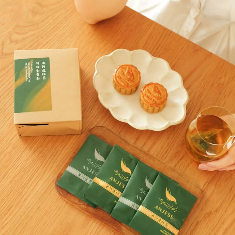中秋禮盒 | 金風銀波中秋禮盒・無酒精香檳×台灣好茶×精裝月餅