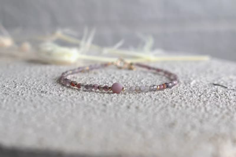 手鍊 二月誕生石 紫水晶 紅寶石 紫幽靈 - 安心 -