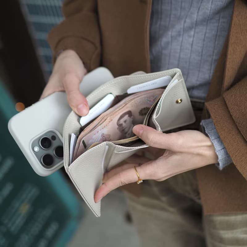 Maily (Ivory) : Tri-fold wallet, Short wallet, cow leather, Cream-white