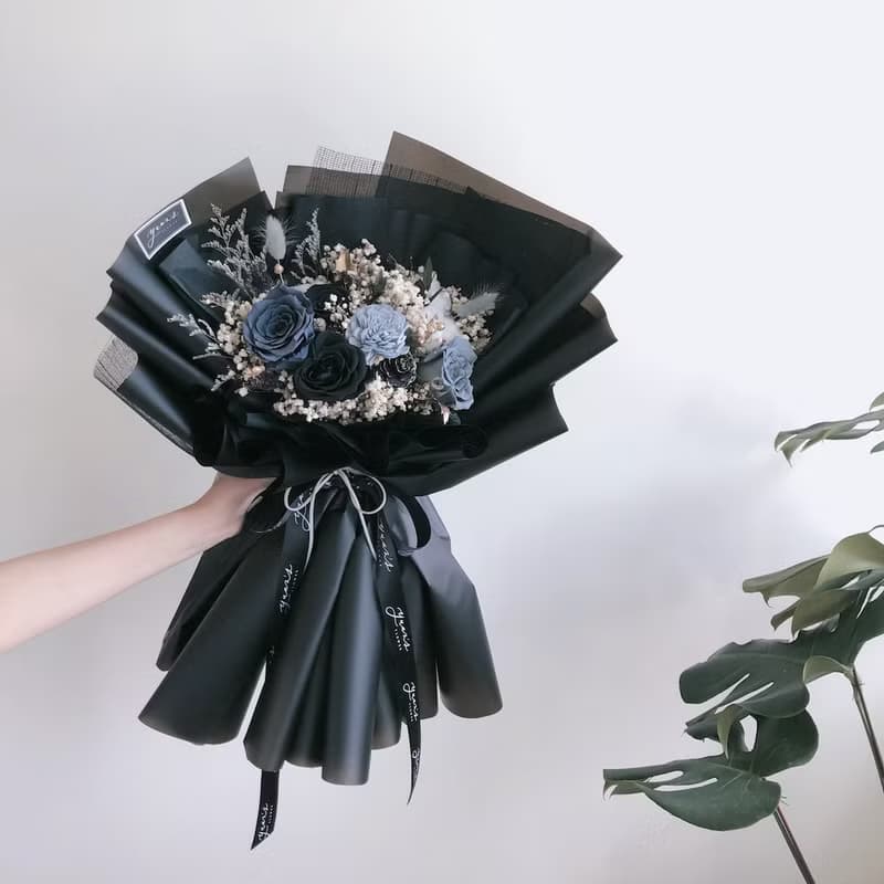 冷黑色 情人節花束 畢業 生日禮物 擴香 永生花 韓式綁花 母親節