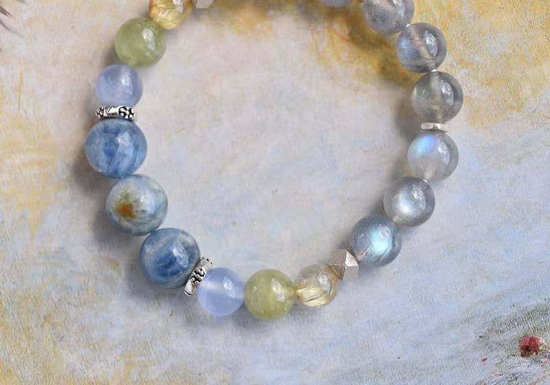 拉長石+藍晶石+綠石榴石+鈦晶+藍玉髓純銀水晶手鍊