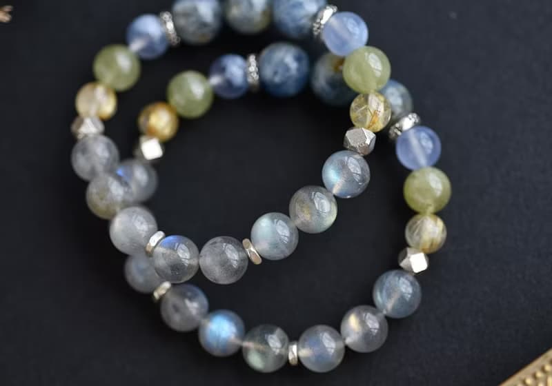 拉長石+藍晶石+綠石榴石+鈦晶+藍玉髓純銀水晶手鍊