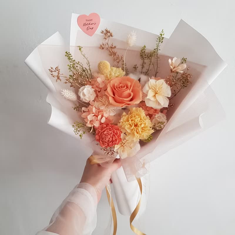 母親節 預購免運∣永生花+乾燥花 |永生康乃馨玫瑰花束