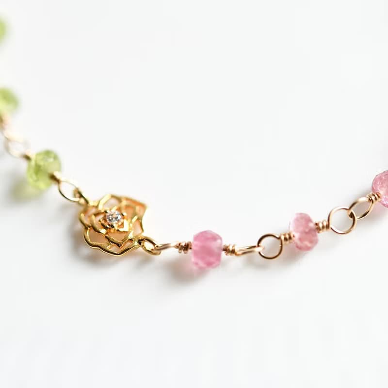 太陽の石ペリドットと愛を育む力のピンクトルマリン 桜のブレスレット
